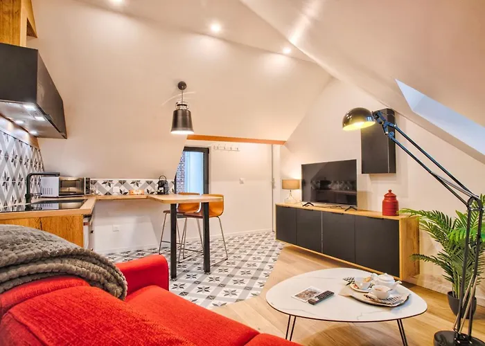 Nid Douillet A 30 Metres De La Grande De - La Vague - * 울가트